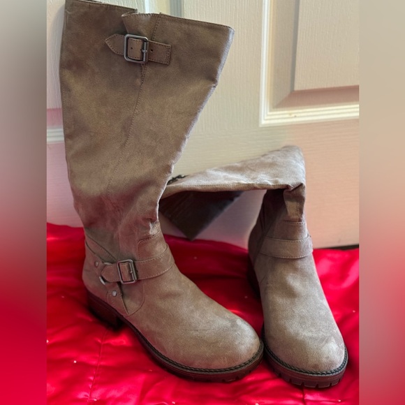 Kenneth Cole Reaction boots - Picture 2 of 4